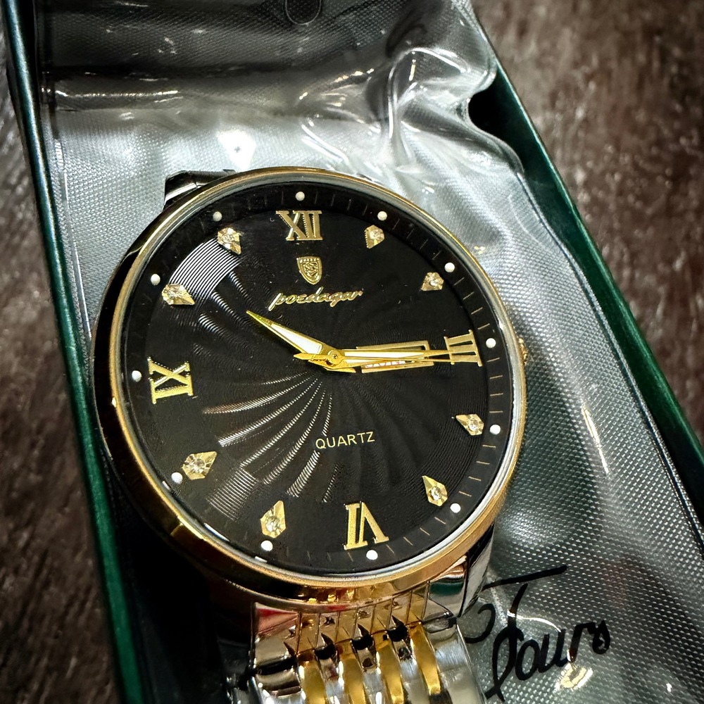 Poedagar Quartz Watch Mens OS Two-Tone Black Dial Crystal Roman Numeral Date